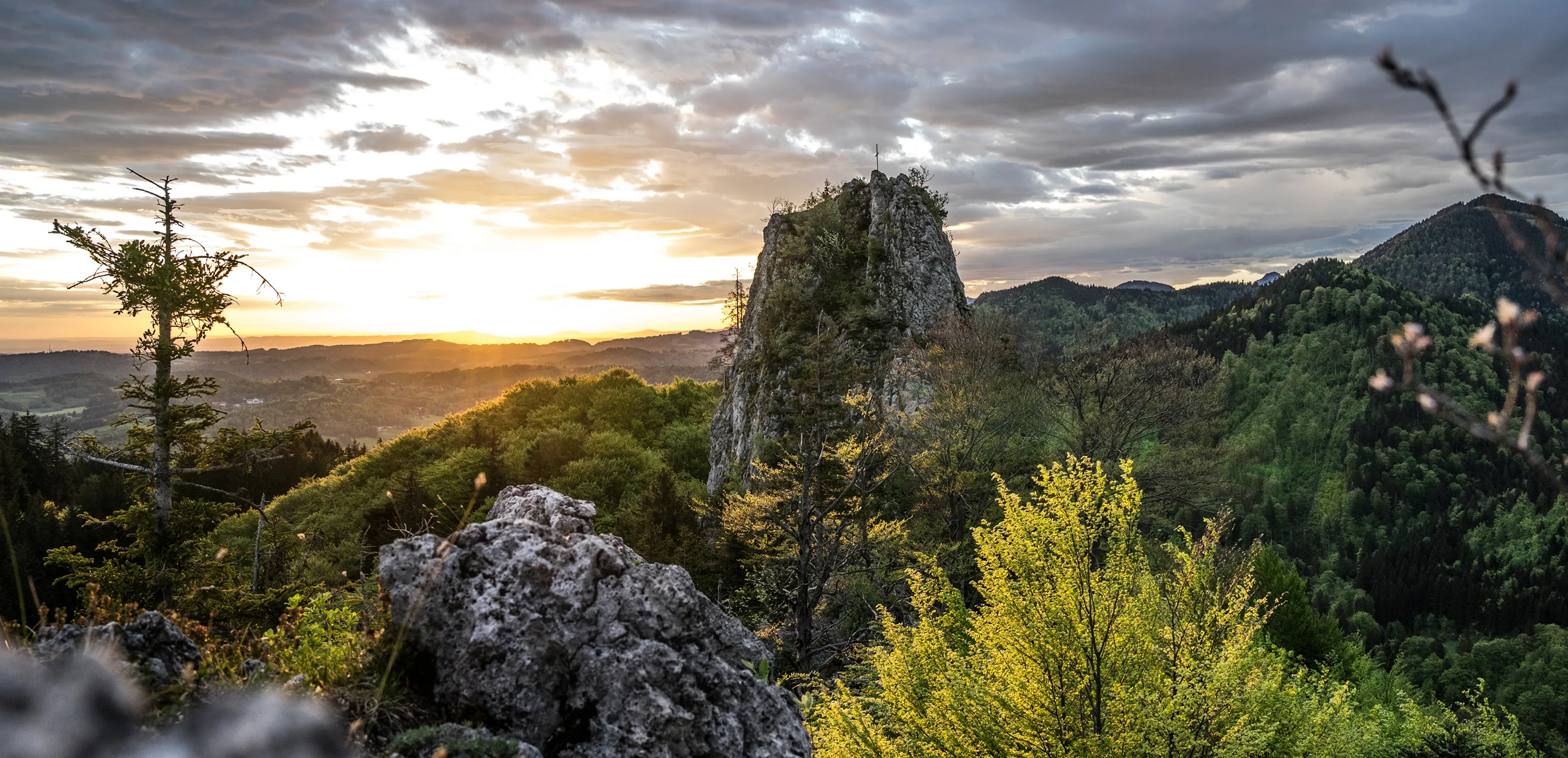 Sonnenaufgang am Engelstein in den Chiemgauer Alpen als Titelbild zu Fotografie von Sebastian Steude