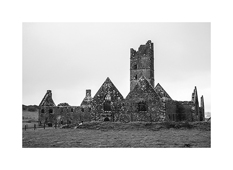 Die verfallene Abtei von Moyne in Irland